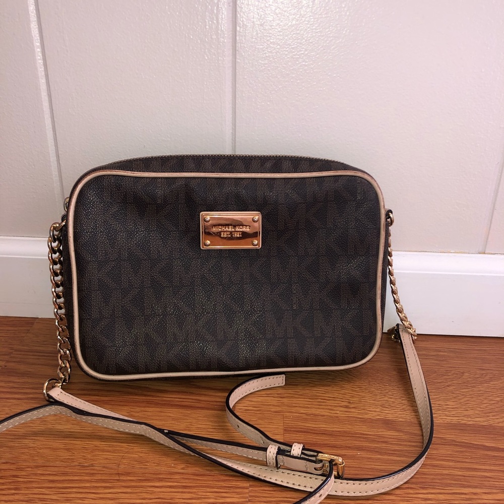 ❌SOLD❌Michael Kors Crossbody